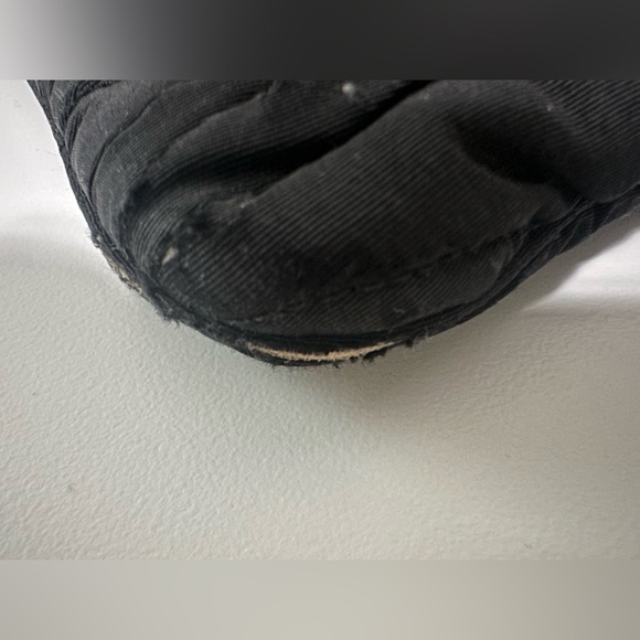 Miu Miu Black Quilted Y2K Pouch - Picture 6 of 9